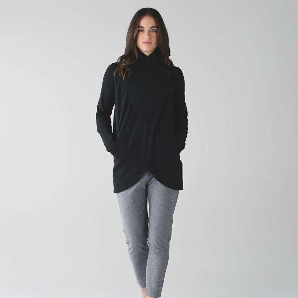 Lululemon Thats A Wrap Jacket Sweater Black Snap Size 4